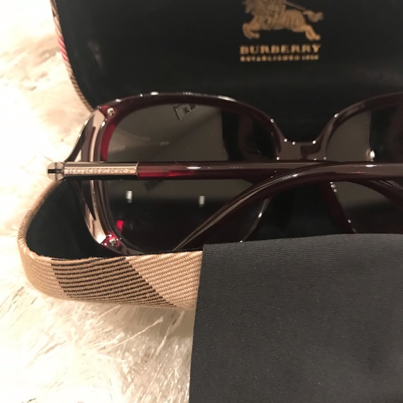 Sunglasses - Picture 5 of 7